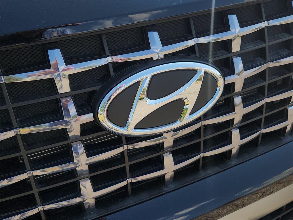 used 2025 Hyundai Venue car, priced at $20,466