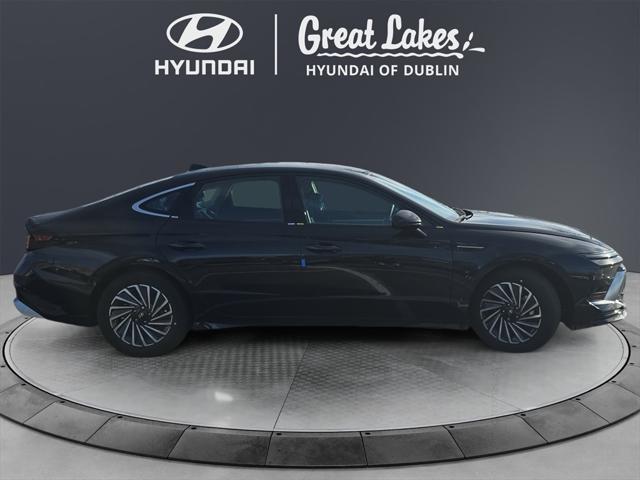 new 2025 Hyundai Sonata Hybrid car, priced at $32,665