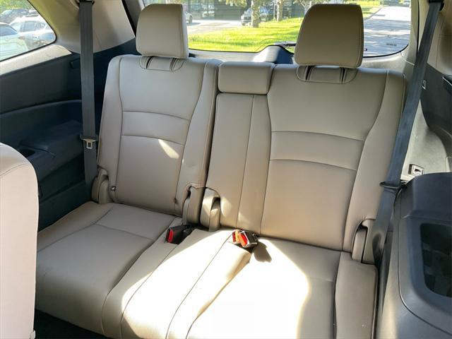 used 2022 Honda Pilot car, priced at $35,166
