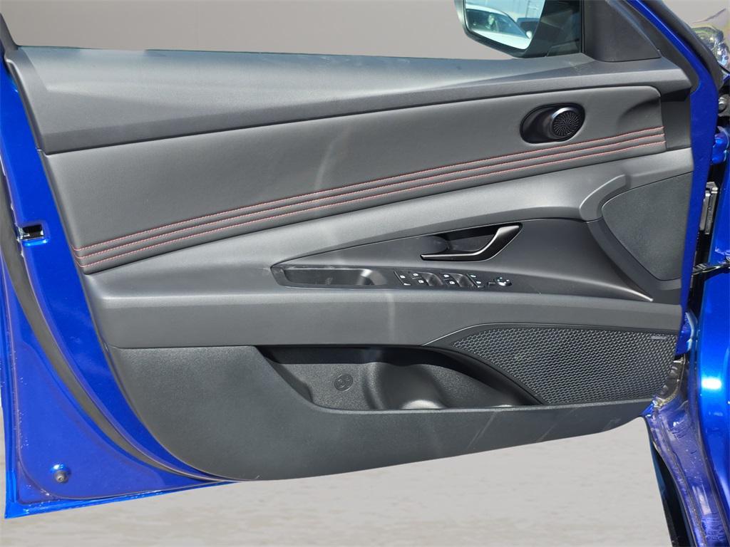 new 2025 Hyundai Elantra car, priced at $29,288