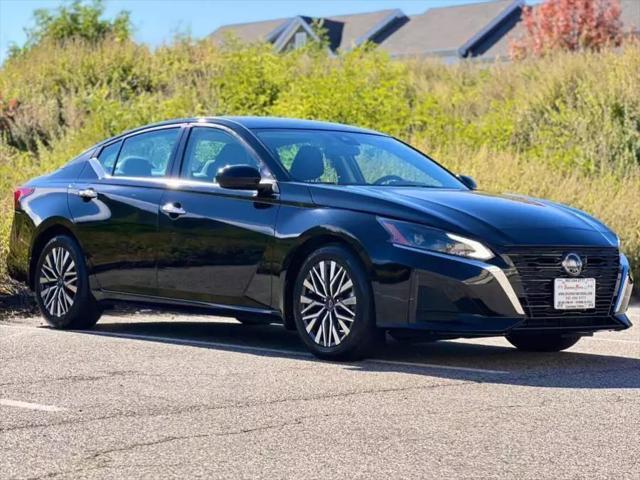 used 2023 Nissan Altima car, priced at $20,487