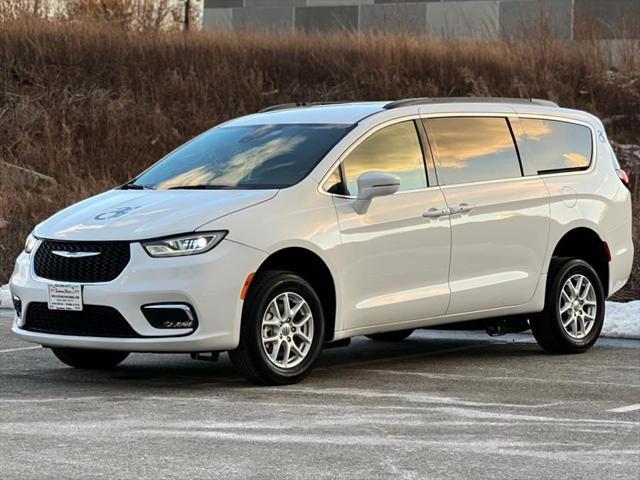 used 2022 Chrysler Pacifica car, priced at $34,987