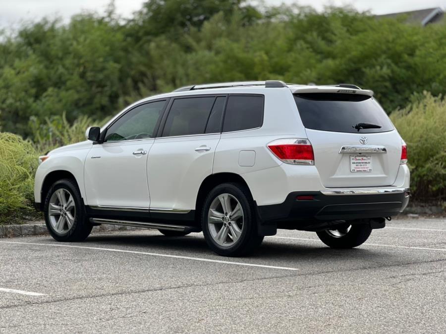 used 2013 Toyota Highlander car, priced at $13,987