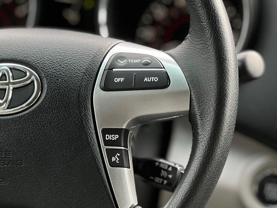 used 2013 Toyota Highlander car, priced at $13,987