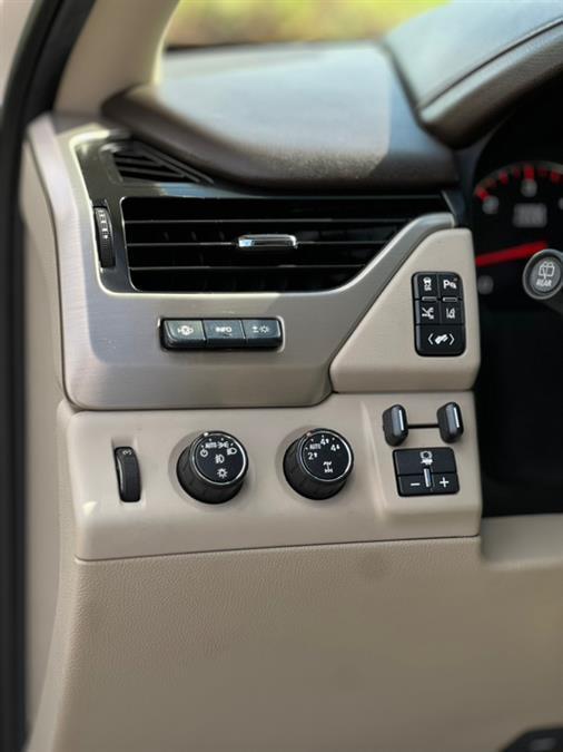 used 2015 GMC Yukon car, priced at $21,977