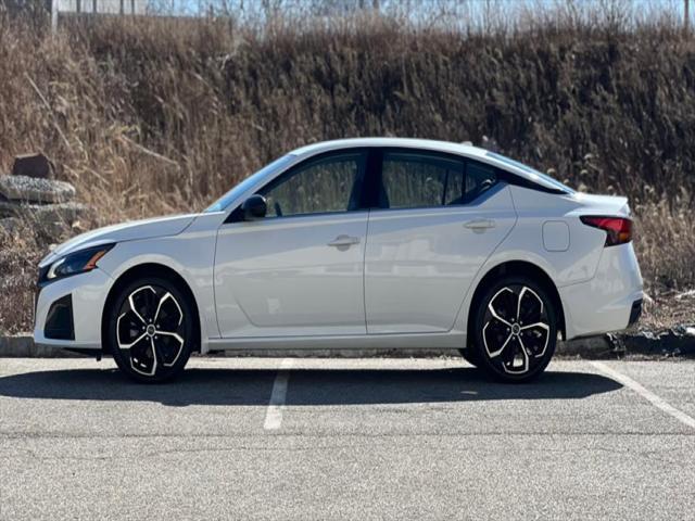 used 2023 Nissan Altima car, priced at $22,487