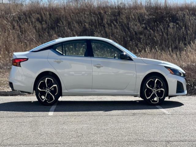 used 2023 Nissan Altima car, priced at $22,487