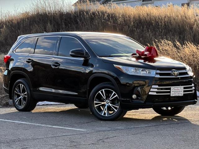 used 2019 Toyota Highlander car, priced at $25,987