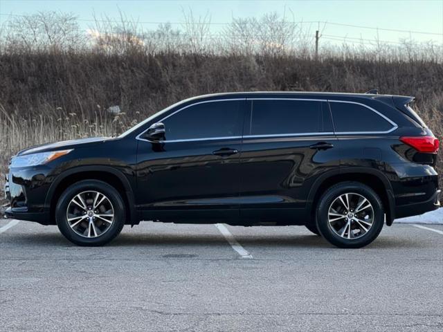 used 2019 Toyota Highlander car, priced at $24,837