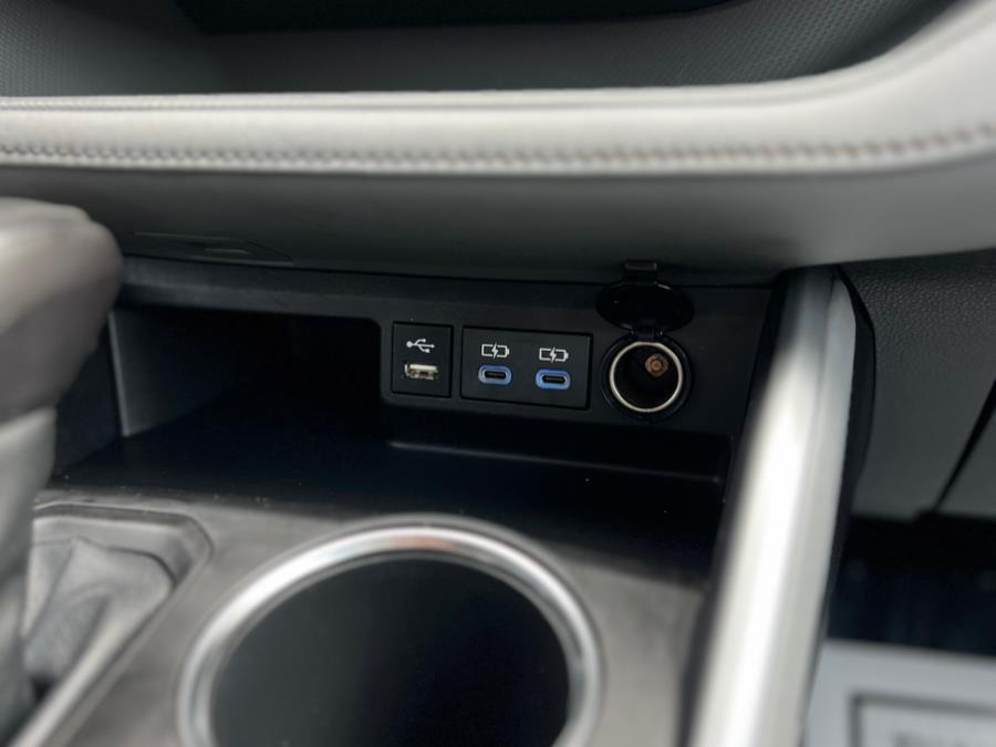 used 2022 Toyota Highlander car, priced at $26,487