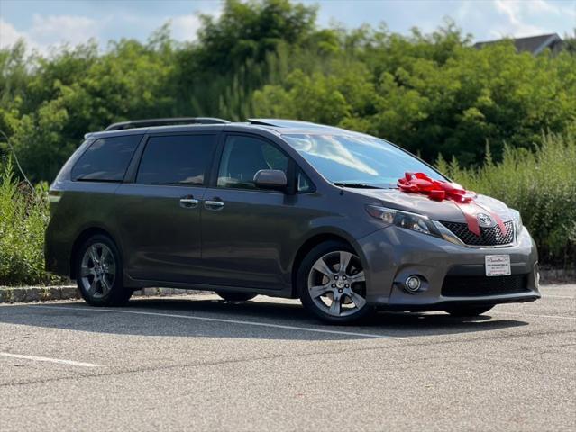 used 2014 Toyota Sienna car, priced at $11,487