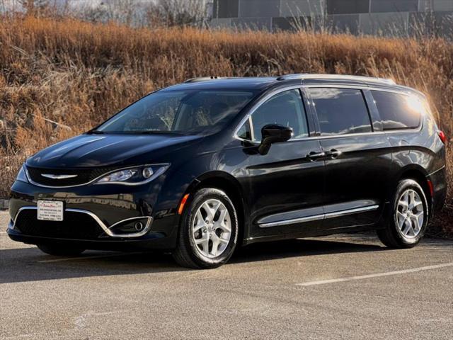 used 2017 Chrysler Pacifica car, priced at $16,987