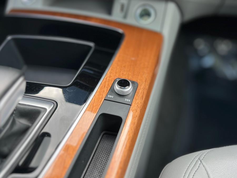 used 2022 Audi Q5 car, priced at $27,987