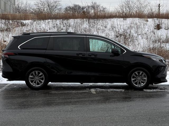 used 2022 Toyota Sienna car, priced at $31,487