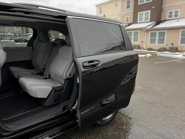 used 2022 Toyota Sienna car, priced at $31,487