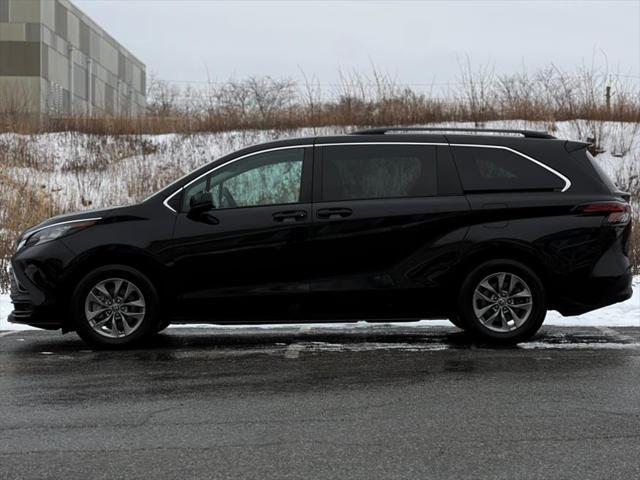 used 2022 Toyota Sienna car, priced at $31,487