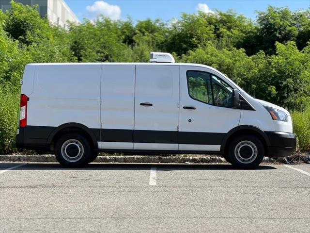 used 2017 Ford Transit-150 car