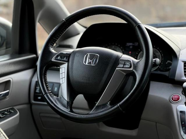 used 2015 Honda Odyssey car, priced at $9,987