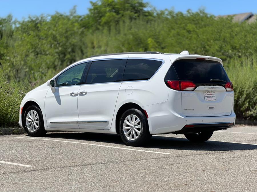 used 2017 Chrysler Pacifica car, priced at $13,727