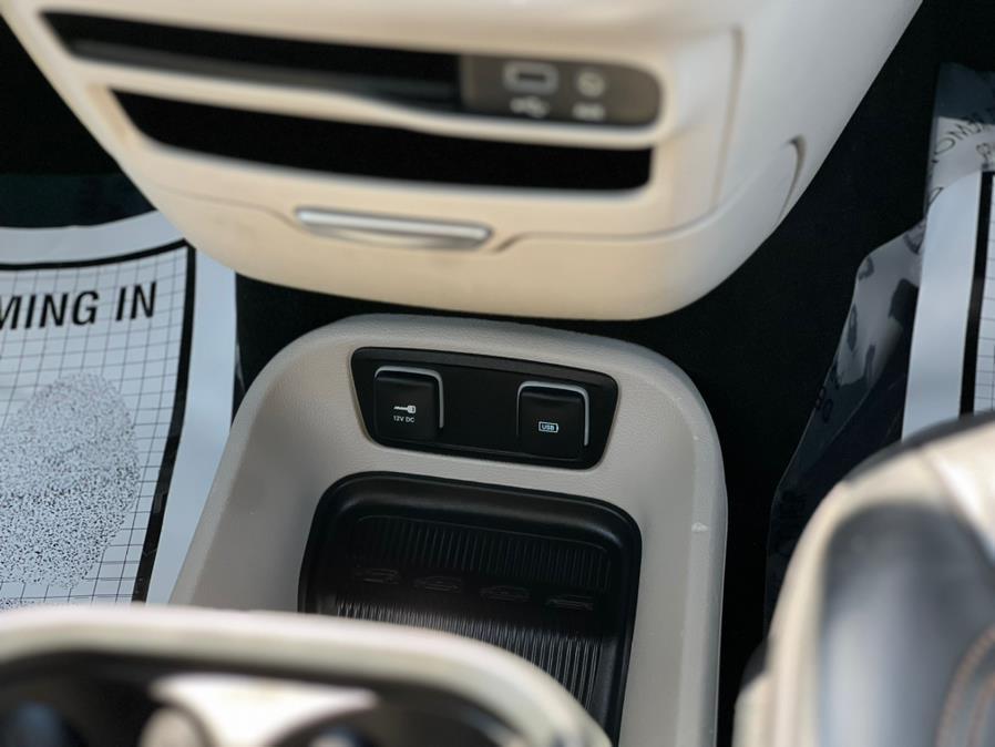 used 2017 Chrysler Pacifica car, priced at $13,727