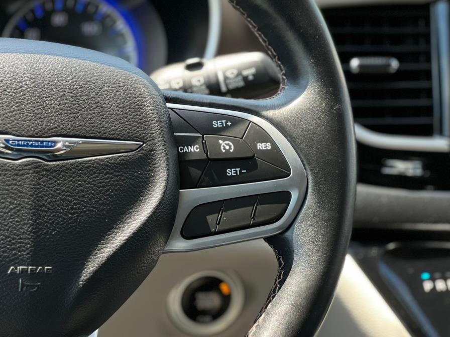 used 2017 Chrysler Pacifica car, priced at $13,727
