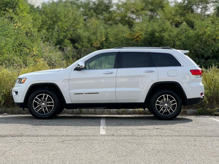 used 2018 Jeep Grand Cherokee car, priced at $13,987