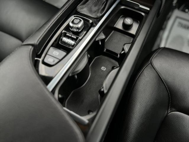 used 2019 Volvo XC90 car, priced at $18,637
