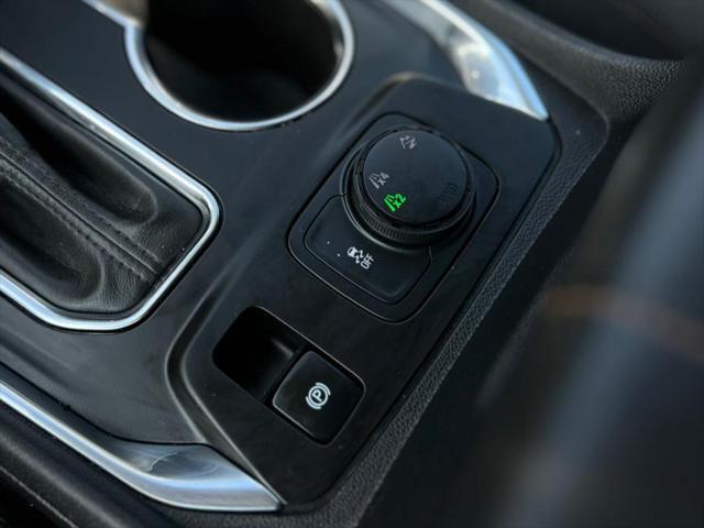 used 2020 Chevrolet Traverse car, priced at $12,487
