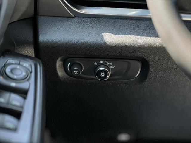 used 2020 Chevrolet Traverse car, priced at $12,487
