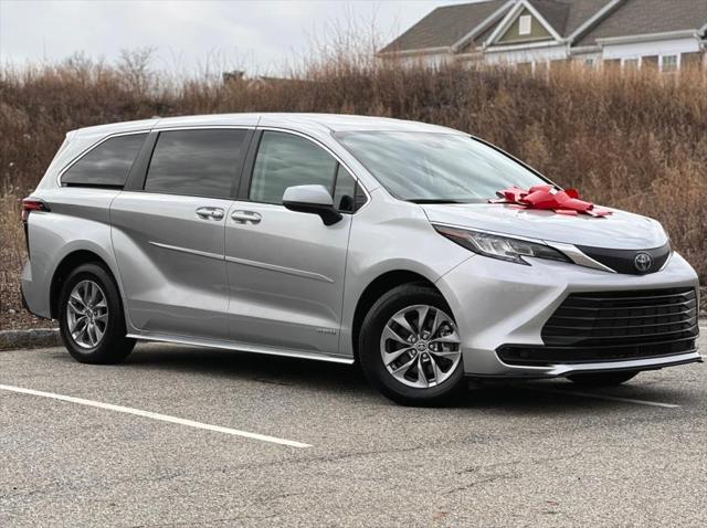 used 2021 Toyota Sienna car, priced at $29,897