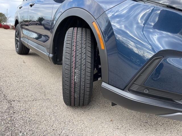 new 2026 Honda CR-V Hybrid car, priced at $41,675