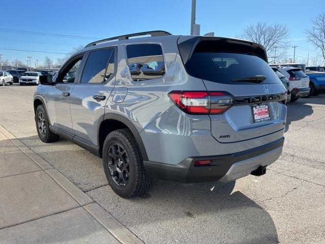 new 2025 Honda Pilot car, priced at $51,250