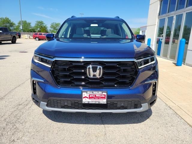 new 2025 Honda Pilot car, priced at $51,050