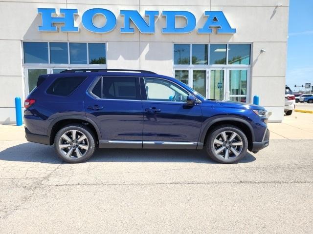 new 2025 Honda Pilot car, priced at $51,050