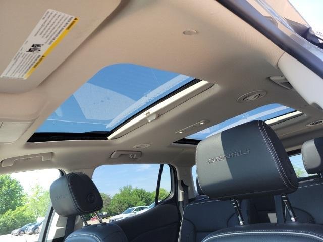 used 2021 GMC Acadia car, priced at $29,992