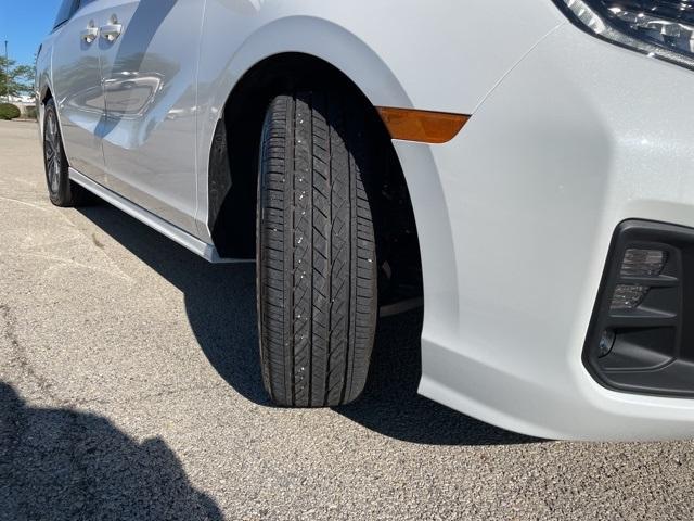 used 2025 Honda Odyssey car, priced at $45,699