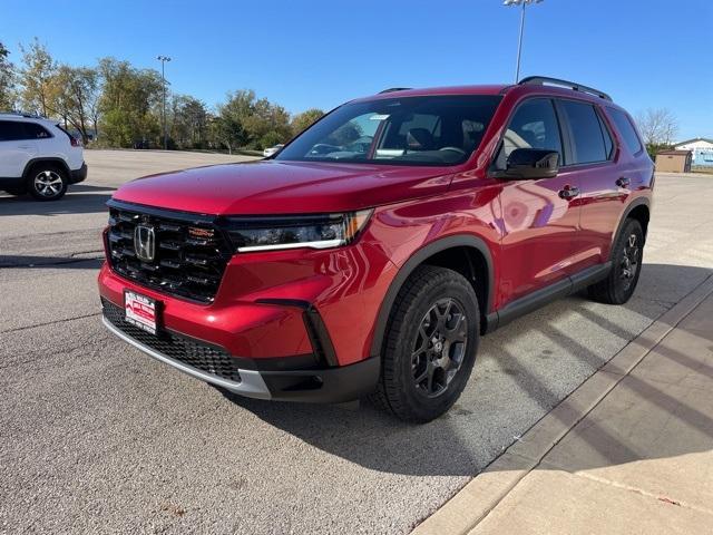 new 2025 Honda Pilot car, priced at $51,250