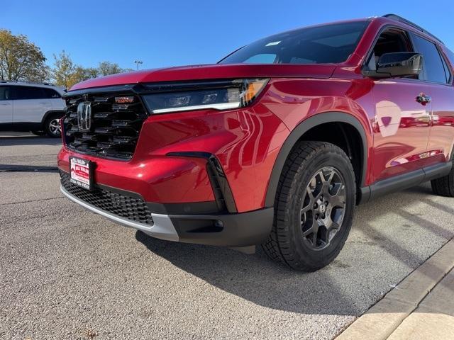 new 2025 Honda Pilot car, priced at $51,250