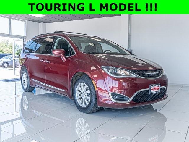 used 2017 Chrysler Pacifica car, priced at $9,233