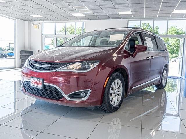 used 2017 Chrysler Pacifica car, priced at $9,233