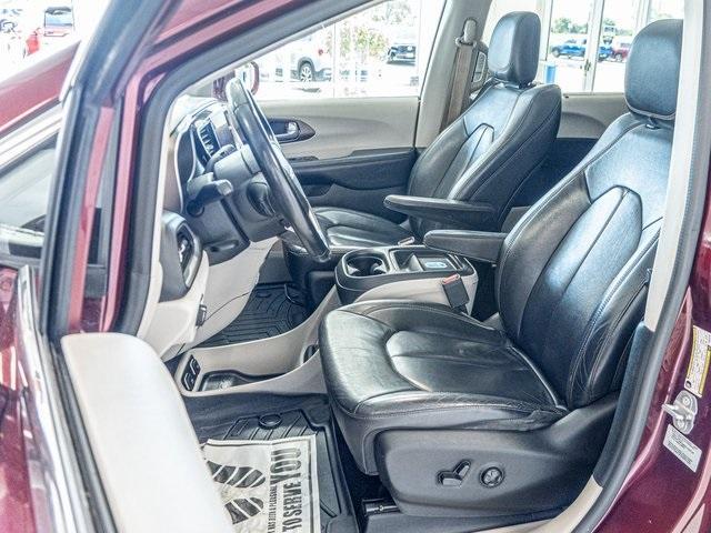 used 2017 Chrysler Pacifica car, priced at $9,233