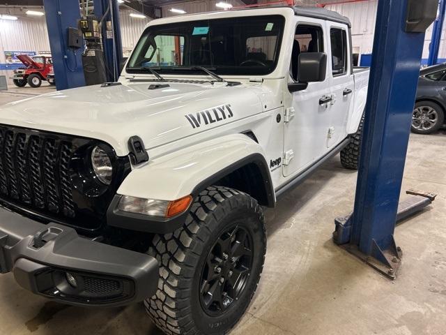 used 2021 Jeep Gladiator car, priced at $31,917