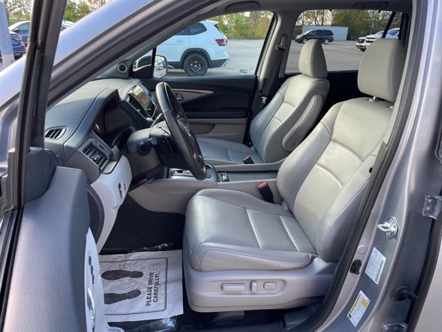 used 2022 Honda Pilot car, priced at $25,684