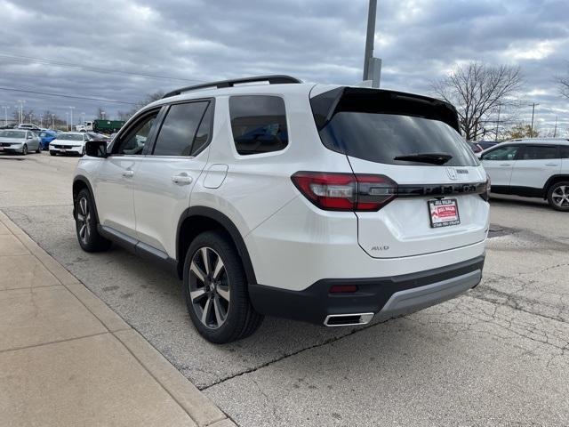 new 2025 Honda Pilot car, priced at $51,450