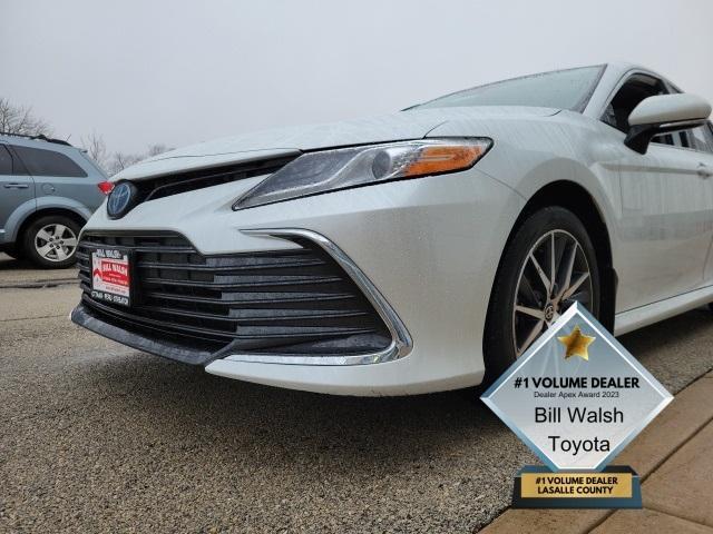 used 2022 Toyota Camry Hybrid car, priced at $29,995