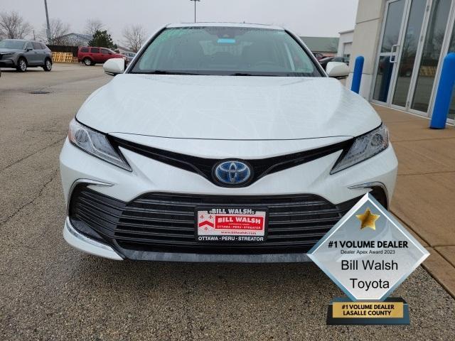 used 2022 Toyota Camry Hybrid car, priced at $29,995