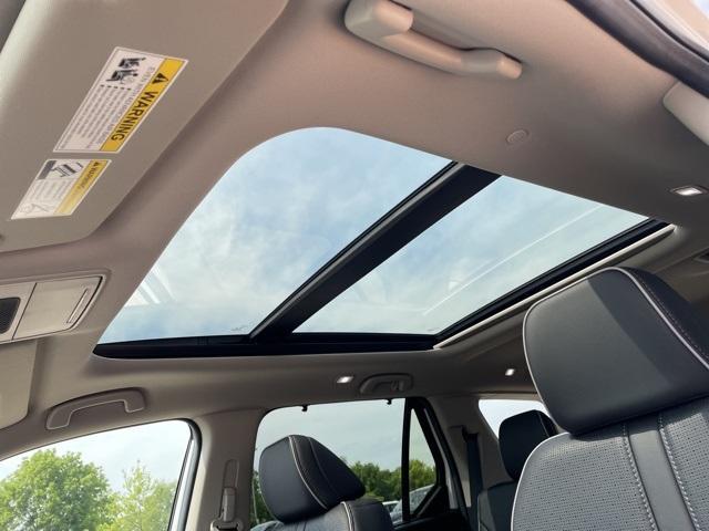 new 2025 Honda Pilot car, priced at $54,985