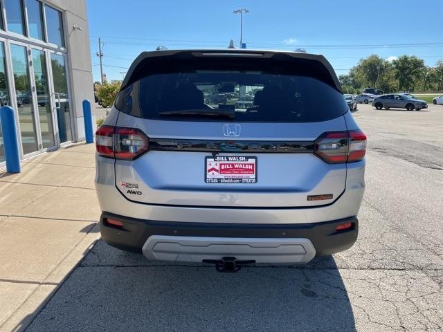 new 2025 Honda Pilot car, priced at $50,895