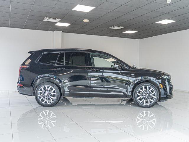 used 2021 Cadillac XT6 car, priced at $38,662