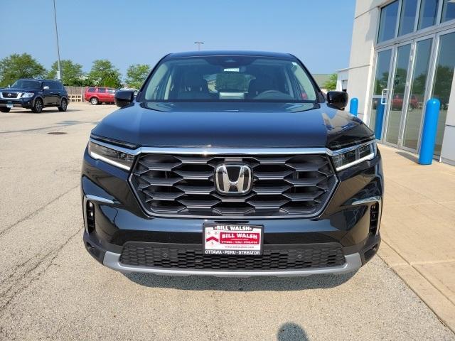 new 2025 Honda Pilot car, priced at $47,425